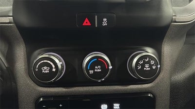 2019 RAM 3500 Tradesman 4x4 Crew Cab 8' Box