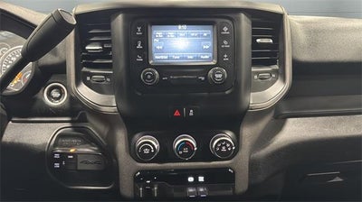 2019 RAM 3500 Tradesman 4x4 Crew Cab 8' Box