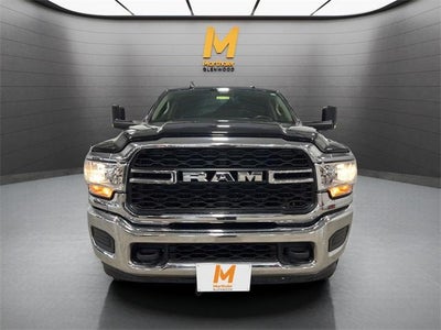 2019 RAM 3500 Tradesman 4x4 Crew Cab 8' Box