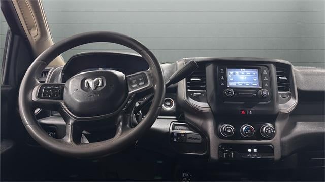 2019 RAM 3500 Tradesman 4x4 Crew Cab 8' Box