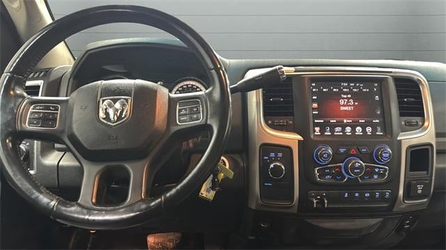 2017 RAM 3500 Big Horn 4x4 Mega Cab 6'4" Box