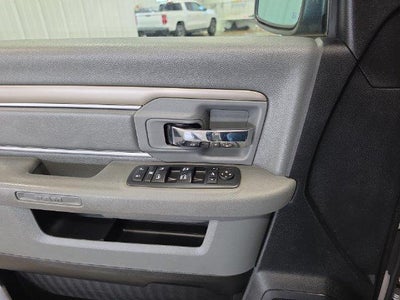 2017 RAM 1500 Big Horn 4x4 Crew Cab 5'7" Box