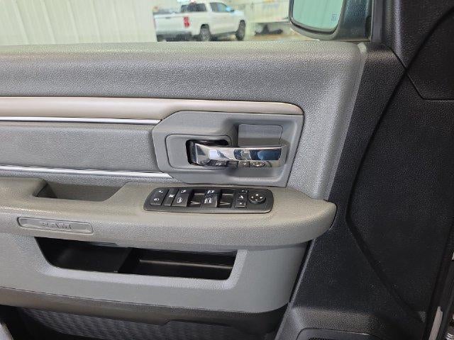 2017 RAM 1500 Big Horn 4x4 Crew Cab 5'7" Box