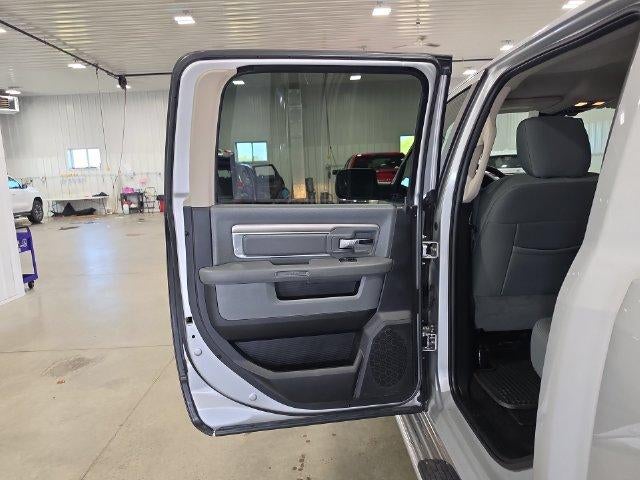 2017 RAM 1500 Big Horn 4x4 Crew Cab 5'7" Box