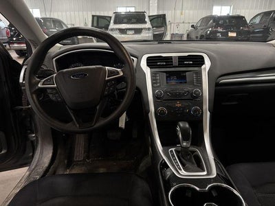 2015 Ford Fusion 4dr Sdn SE FWD