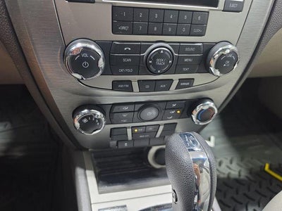 2010 Ford Fusion 4dr Sdn SE FWD