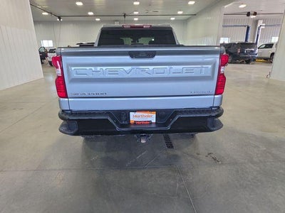 2024 Chevrolet Silverado 1500 Crew Cab Short Box 4-Wheel Drive Custom Trail Boss