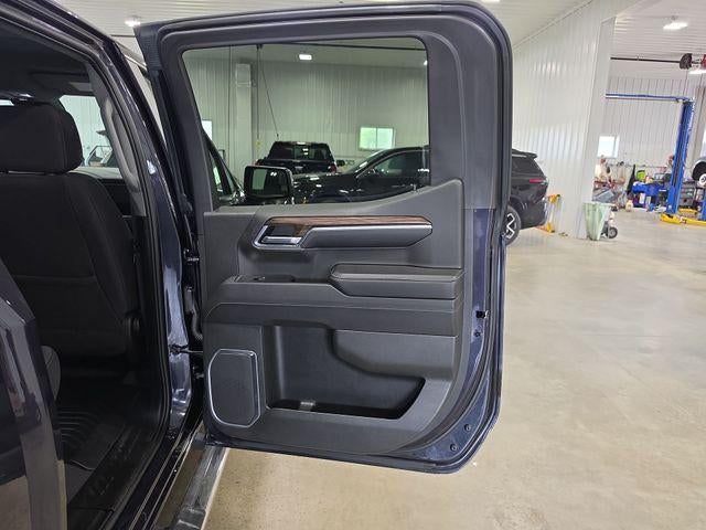 2023 Chevrolet Silverado 1500 Crew Cab Short Box 4-Wheel Drive LT 2FL