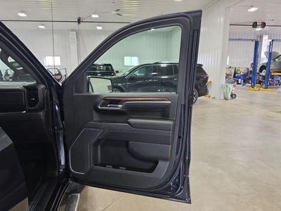 2023 Chevrolet Silverado 1500 Crew Cab Short Box 4-Wheel Drive LT 2FL