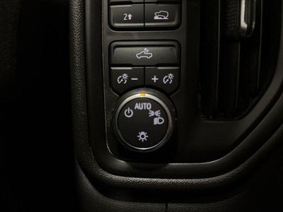 2019 Chevrolet Silverado 1500 Crew Cab Short Box 4-Wheel Drive Custom