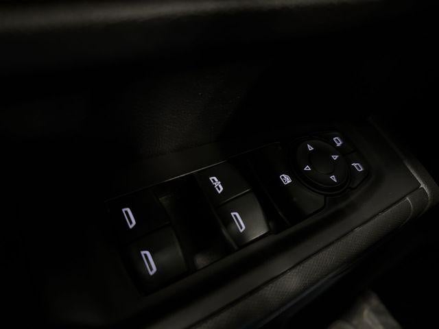 2019 Chevrolet Silverado 1500 Crew Cab Short Box 4-Wheel Drive Custom