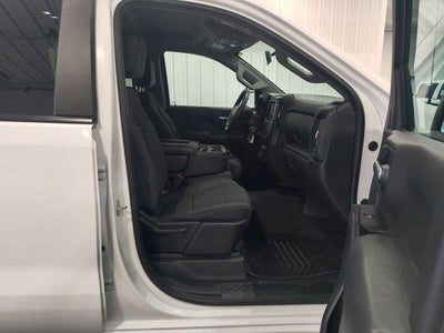 2019 Chevrolet Silverado 1500 Crew Cab Short Box 4-Wheel Drive Custom
