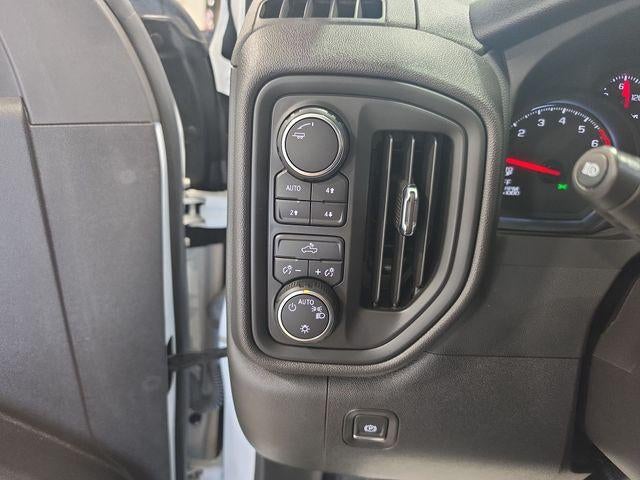 2024 Chevrolet Silverado 1500 Crew Cab Short Box 4-Wheel Drive Custom Trail Boss