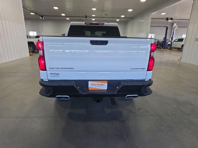 2024 Chevrolet Silverado 1500 Crew Cab Short Box 4-Wheel Drive Custom Trail Boss