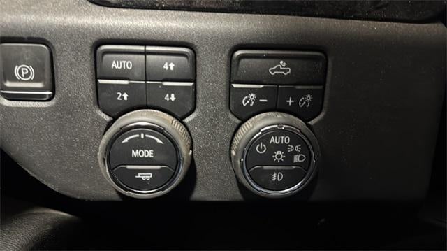 2024 Chevrolet Silverado 1500 Crew Cab Standard Box 4-Wheel Drive LT Trail Boss