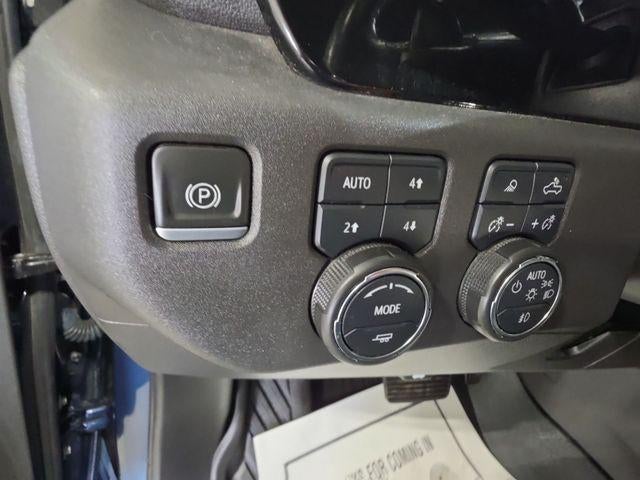 2022 Chevrolet Silverado 1500 Crew Cab Short Box 4-Wheel Drive LT Trail Boss