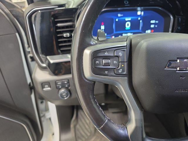 2022 Chevrolet Silverado 1500 Crew Cab Standard Box 4-Wheel Drive LT Trail Boss