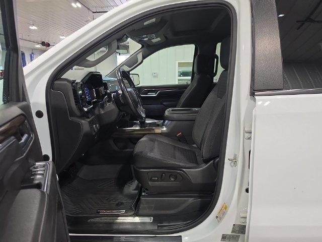 2022 Chevrolet Silverado 1500 Crew Cab Standard Box 4-Wheel Drive LT Trail Boss