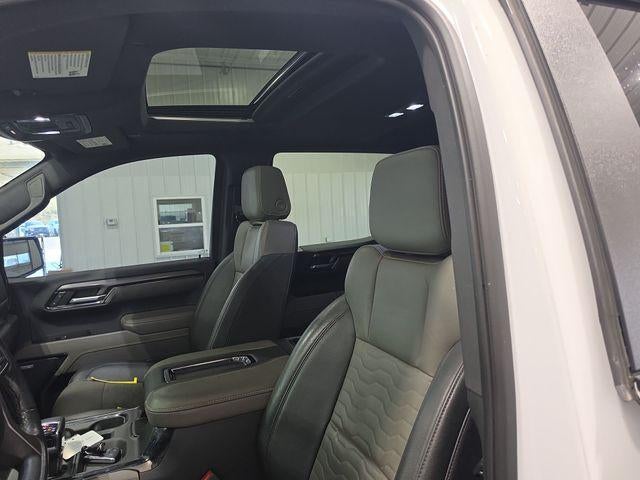 2022 Chevrolet Silverado 1500 Crew Cab Short Box 4-Wheel Drive ZR2