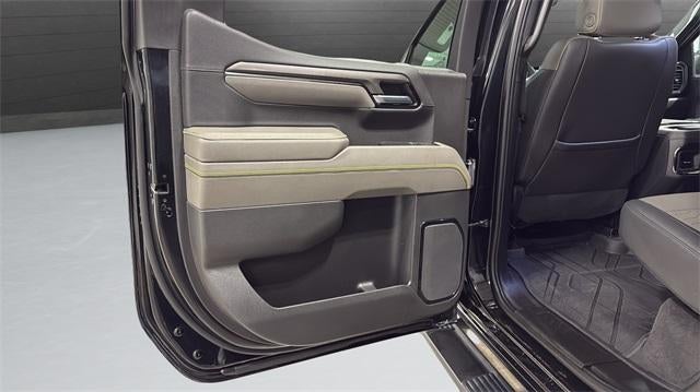 2023 Chevrolet Silverado 1500 Crew Cab Short Box 4-Wheel Drive ZR2