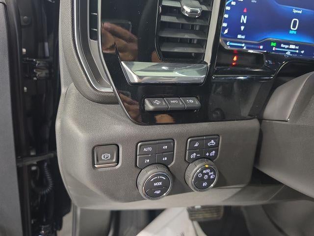2023 Chevrolet Silverado 1500 Crew Cab Short Box 4-Wheel Drive High Country