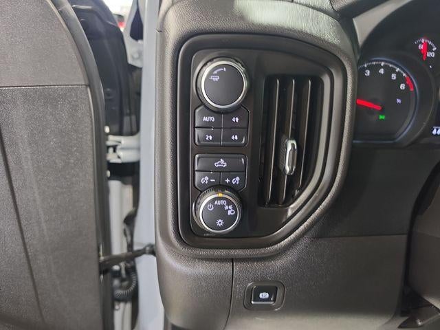 2025 Chevrolet Silverado 1500 Crew Cab Short Box 4-Wheel Drive Custom Trail Boss