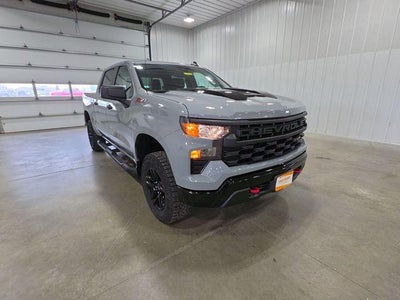 2025 Chevrolet Silverado 1500 Crew Cab Short Box 4-Wheel Drive Custom Trail Boss
