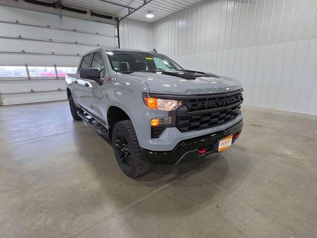 2025 Chevrolet Silverado 1500 Crew Cab Short Box 4-Wheel Drive Custom Trail Boss