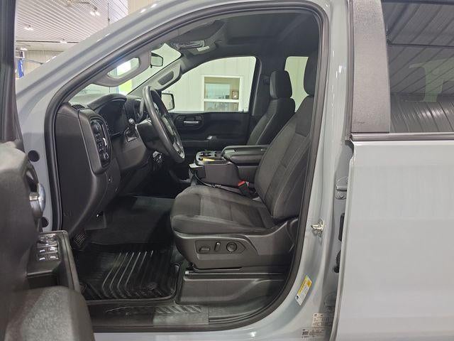 2025 Chevrolet Silverado 1500 Crew Cab Short Box 4-Wheel Drive Custom Trail Boss