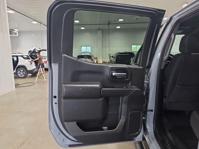 2025 Chevrolet Silverado 1500 Crew Cab Short Box 4-Wheel Drive Custom Trail Boss