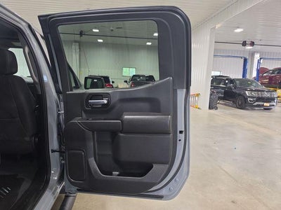 2025 Chevrolet Silverado 1500 Crew Cab Short Box 4-Wheel Drive Custom Trail Boss