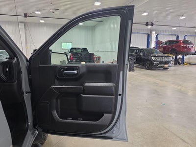 2025 Chevrolet Silverado 1500 Crew Cab Short Box 4-Wheel Drive Custom Trail Boss