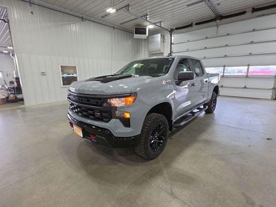 2025 Chevrolet Silverado 1500 Crew Cab Short Box 4-Wheel Drive Custom Trail Boss
