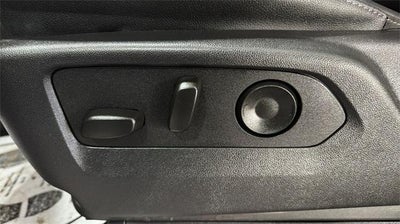 2025 Chevrolet Silverado 1500 Crew Cab Short Box 4-Wheel Drive LT 1LT