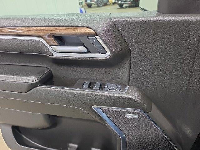 2025 Chevrolet Silverado 1500 Crew Cab Short Box 4-Wheel Drive LT Trail Boss
