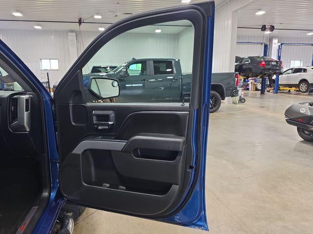 2015 Chevrolet Silverado 1500 Crew Cab Standard Box 4-Wheel Drive LT Z71