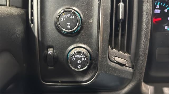 2017 Chevrolet Silverado 1500 Crew Cab Short Box 4-Wheel Drive LT