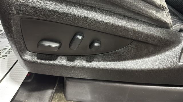 2017 Chevrolet Silverado 1500 Crew Cab Short Box 4-Wheel Drive LT Z71