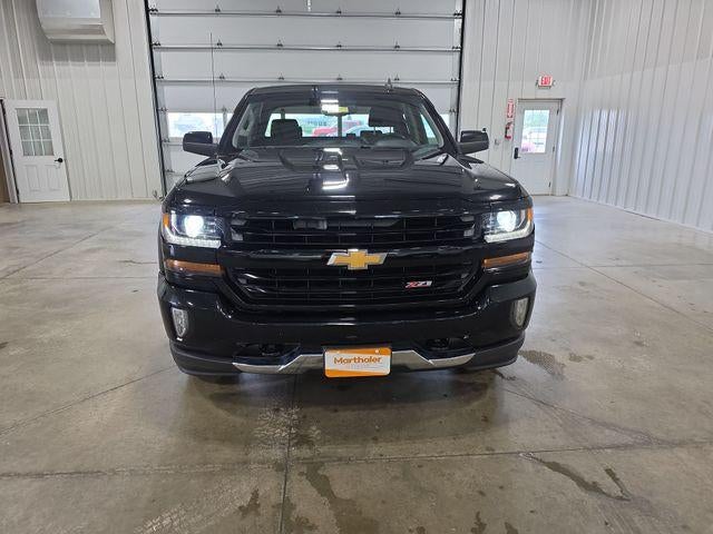 2017 Chevrolet Silverado 1500 Crew Cab Short Box 4-Wheel Drive LT Z71