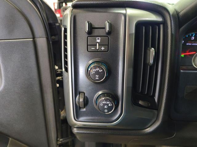 2018 Chevrolet Silverado 1500 Crew Cab Short Box 4-Wheel Drive LT Z71