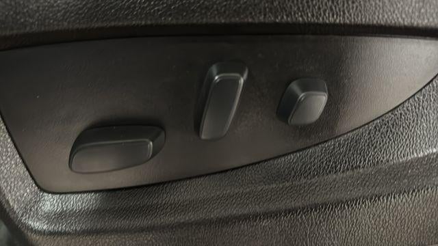 2017 Chevrolet Silverado 1500 Crew Cab Short Box 4-Wheel Drive LT Z71