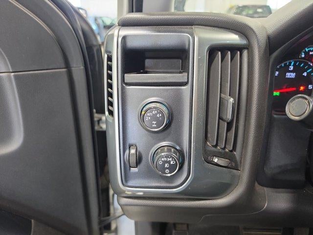 2014 Chevrolet Silverado 1500 Crew Cab Standard Box 4-Wheel Drive LT w/1LT