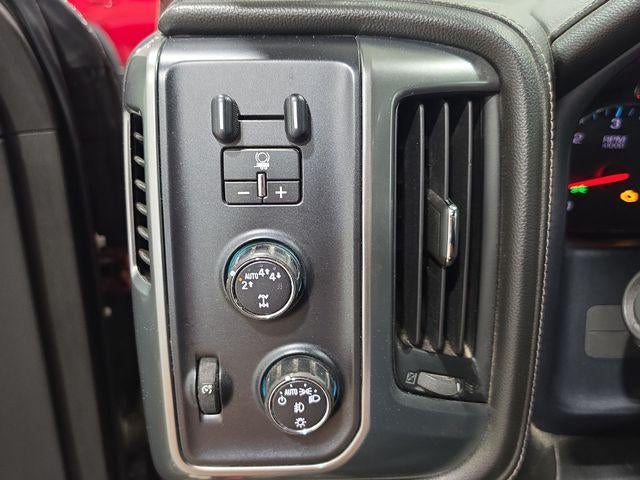 2017 Chevrolet Silverado 1500 Crew Cab Short Box 4-Wheel Drive LTZ