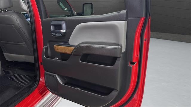 2018 Chevrolet Silverado 1500 Crew Cab Standard Box 4-Wheel Drive LTZ