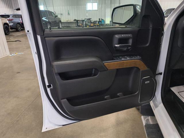 2017 Chevrolet Silverado 1500 Crew Cab Short Box 4-Wheel Drive LTZ