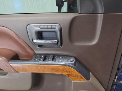 2015 Chevrolet Silverado 1500 Crew Cab Short Box 4-Wheel Drive High Country