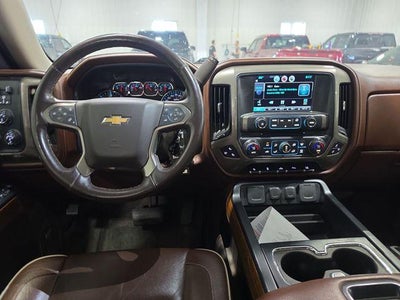 2015 Chevrolet Silverado 1500 Crew Cab Short Box 4-Wheel Drive High Country