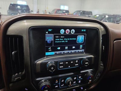 2015 Chevrolet Silverado 1500 Crew Cab Short Box 4-Wheel Drive High Country