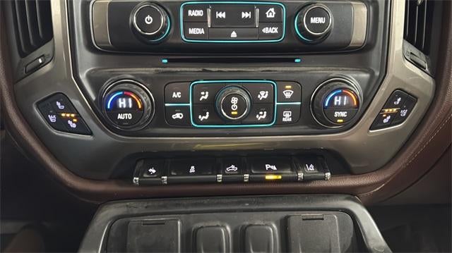 2014 Chevrolet Silverado 1500 Crew Cab Short Box 4-Wheel Drive High Country