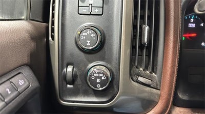 2014 Chevrolet Silverado 1500 Crew Cab Short Box 4-Wheel Drive High Country